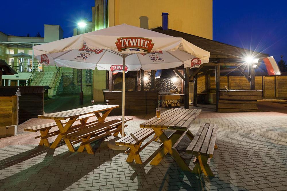 Apart Hotele Częstochowa Esterno foto